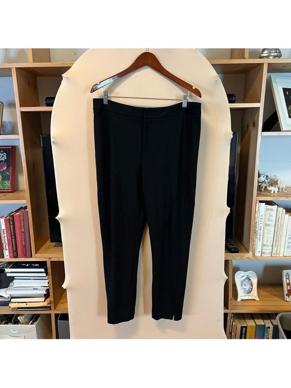NYDJ Black Cropped Pants with Slim Fit and Textured Fabric - Picture 5 of 9